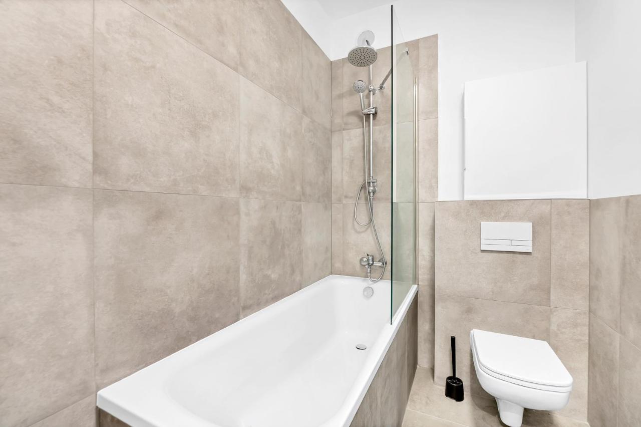 Luxury In City -2-Bright-Secure&Freeparking Лодзь Екстер'єр фото